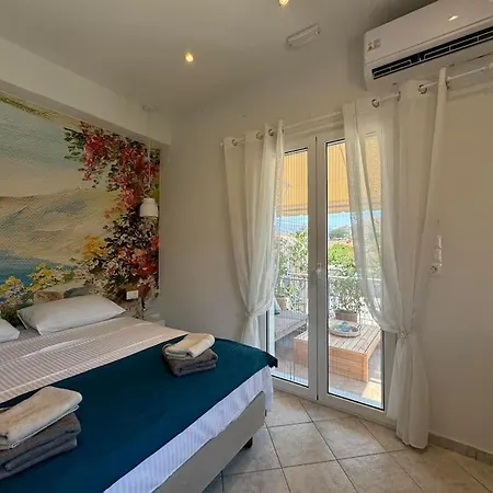 Reginas Studios & Apts-Bougainvillea Studio Suite Fiscardo With Private Terrace Apartment Fiskardo