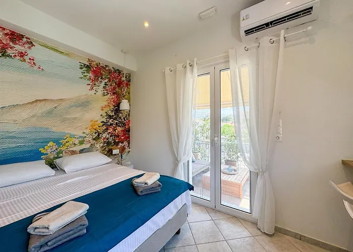Reginas & Apts-bougainvillea Fiscardo With Private Terrace