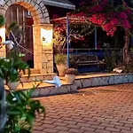 Apartament Reginas & Apts-bougainvillea Fiscardo With Private Terrace Fiskardo